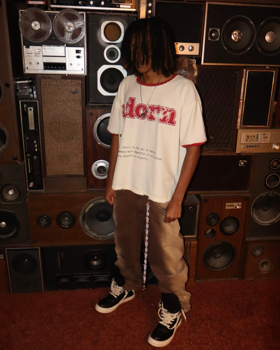 ADORN TEE + FREE BAGGY DENIM + FREE MYSTERY ITEM